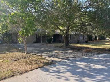 Main picture of 7 Spring Lake Pl