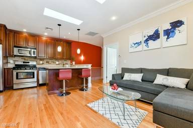 Main picture of 10 Mitchell St