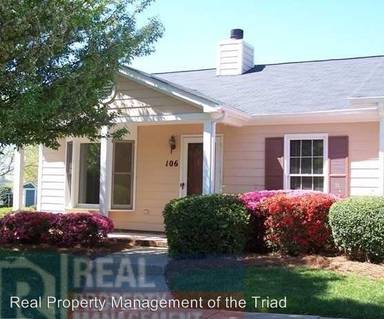 Main picture of 814 Guilford College Rd