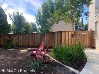 Main picture of 1380 Mandarin Ct