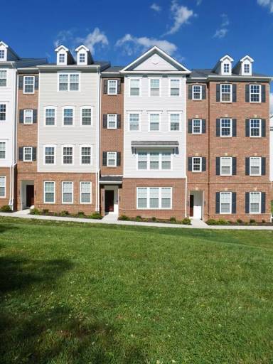 Main picture of 9319 Seney Ln