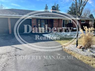 Main picture of 5354 W Bancroft St