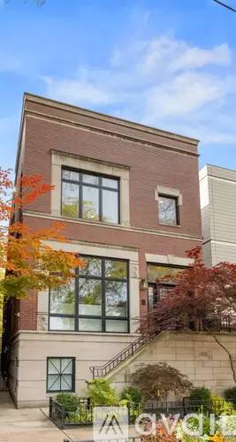 Main picture of 1852 N Mohawk St