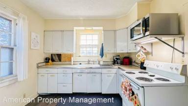 Main picture of 1723 Leavenworth St