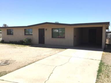 Main picture of 8508 E Fond du Lac Dr