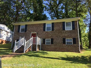 Main picture of 802 Springdale Dr