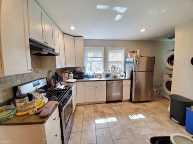 Main picture of 32 Guild St