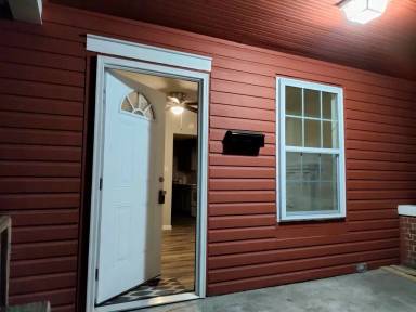 Main picture of 2835 Morson St