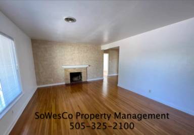 Main picture of 301 W Tycksen Dr
