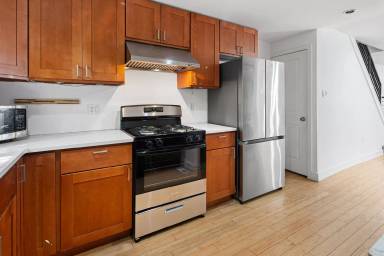 Main picture of 1536 S Colorado St