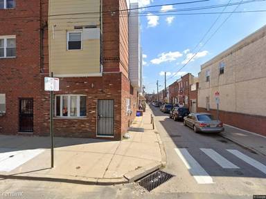 Main picture of 2013 S 11th St