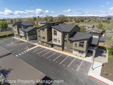 Main picture of 2000 SW Salmon Ave