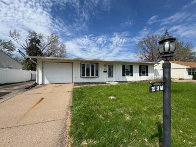 Main picture of 733 39th Ave