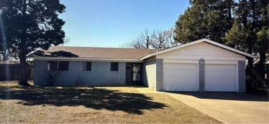 Main picture of 3808 Lewis Ln