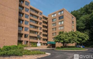 Main picture of 19 Rock Hill Rd
