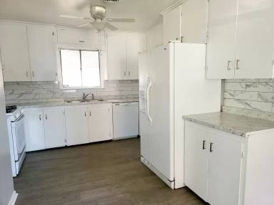 Main picture of 3120 N Hartford Pl