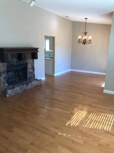 Main picture of 1409 Elm St