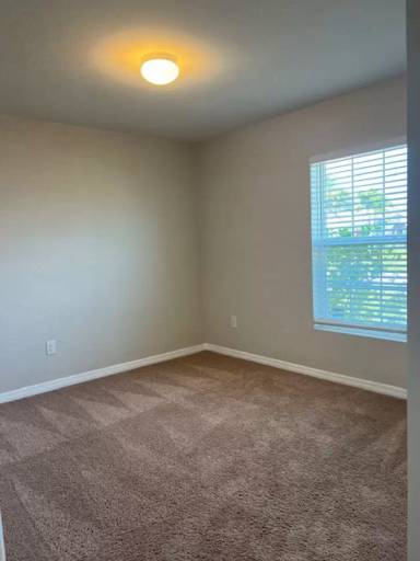 Main picture of 1134 NE 39th Ter