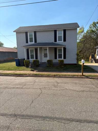 Main picture of 227 Lewis St