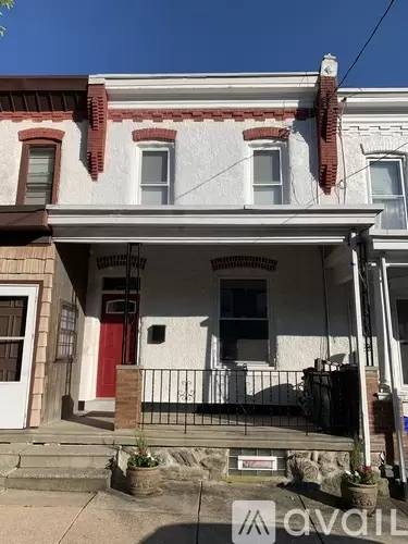 Main picture of 272 Kalos St