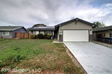 Main picture of 2601 Carnation Dr