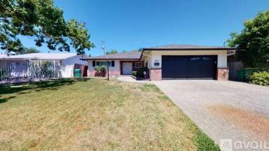Main picture of 437 Pickwood Ln