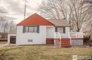 Main picture of 1527 Johns Ave SE