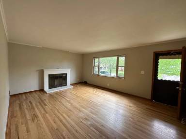 Main picture of 4872 Sharon Ave