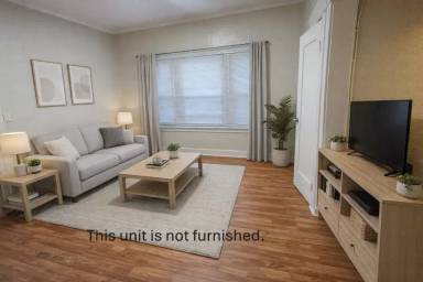 Main picture of 1026 Ingraham St