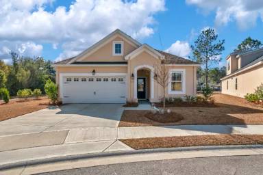 Main picture of 139 Waterside Ln