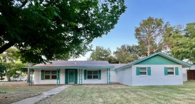 Main picture of 2730 Bolivar St
