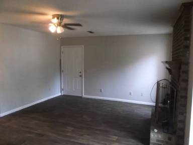 Main picture of 814 Old Newton Rd
