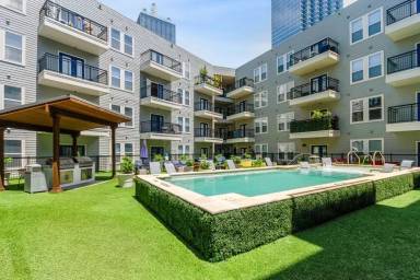 Main picture of Arrive West End