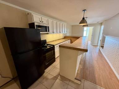 Main picture of 622 1/2 20th St