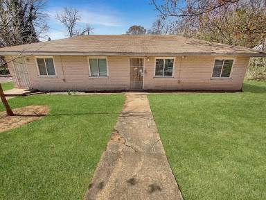 Main picture of 76 Haygood Ave SE