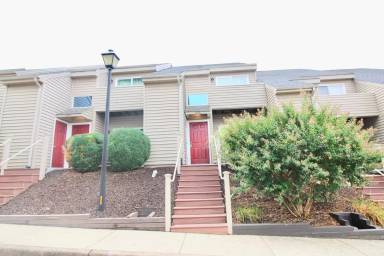 Main picture of 1338 Bradley Dr