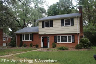 Main picture of 10916 Savoy Rd