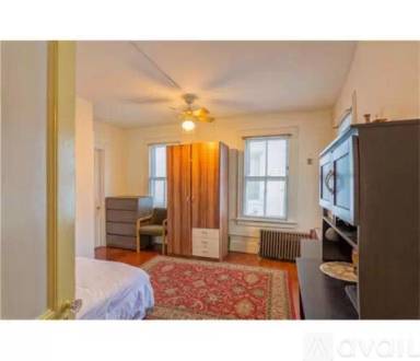Main picture of 224 Suydam St
