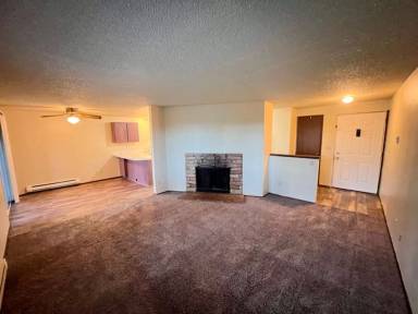 Main picture of 4905 S Orchard St