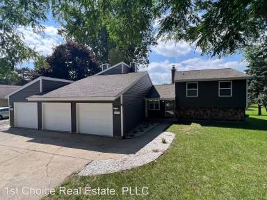 Main picture of 1413 Elmwood Rd
