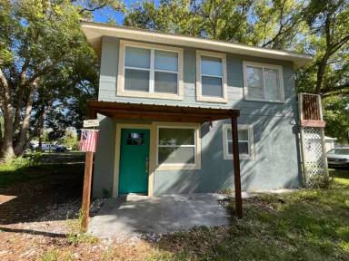 Main picture of 810 8th St