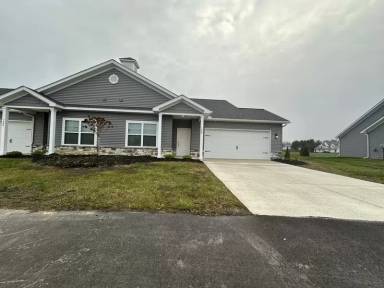 Main picture of 700 N Center St