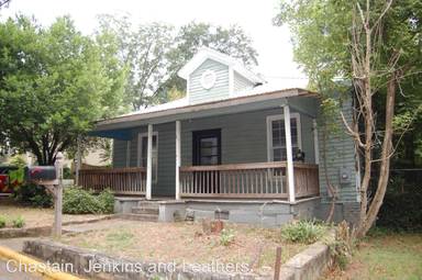 Main picture of 140 Cohen St
