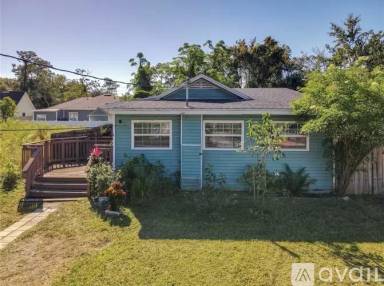 Main picture of 10126 Frankel St
