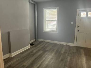 Main picture of 1 Balsam St