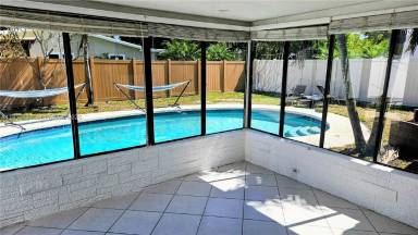 Main picture of 4360 NE 13th Ave