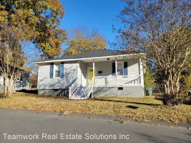 Main picture of 2446 Milton Ave
