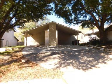 Main picture of 2404 Burleson Ct