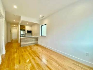 Main picture of 1660 Jerome Ave
