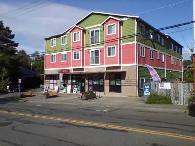 Main picture of 12910 E Marginal Way S